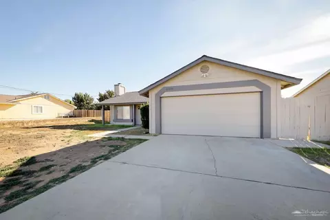 20420 Dawn Ave, Tehachapi, CA 93561 photo 2
