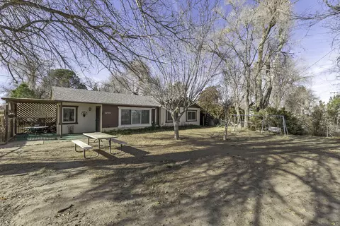 44503 92nd St E, Lancaster, CA 93535 photo 2