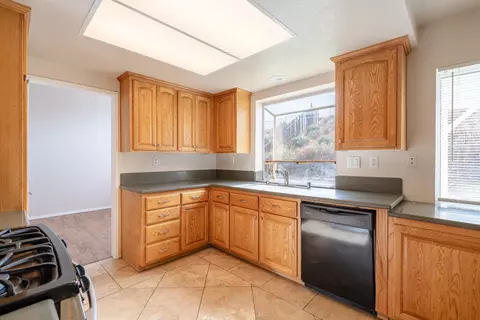 3164 Hampton Rd, Palmdale, CA 93551 photo 22