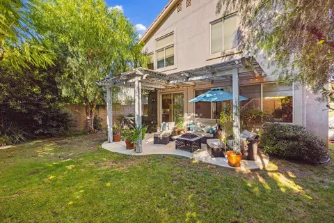 6652 Cowboy St, Simi Valley, CA 93063
