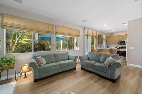 6652 Cowboy St, Simi Valley, CA 93063 photo 8