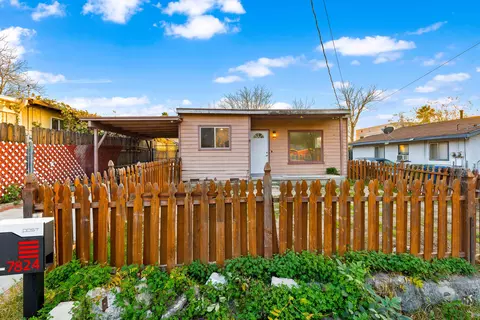 7824 Forsythe St, Sunland, CA 91040