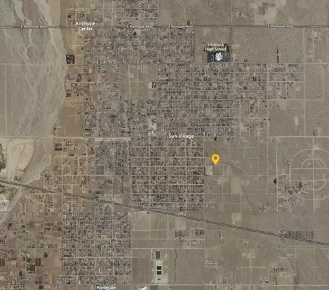 107 Th St E, Littlerock, CA 93543 photo 3