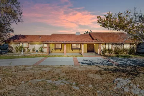 2753 Ave N-8, Palmdale, CA 93551