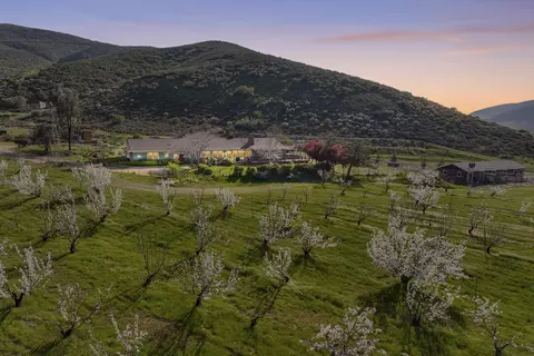 39300 Bouquet Canyon Rd, Leona Valley, CA 93551