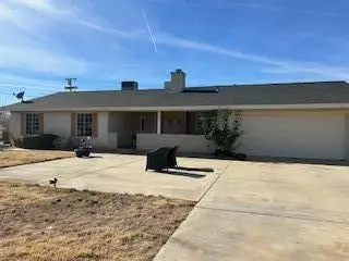 41609 22nd St W, Palmdale, CA 93551