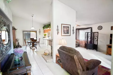 1614 Lingard St E, Lancaster, CA 93535 photo 2