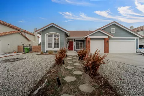 1837 Dawnridge Ct, Palmdale, CA 93551