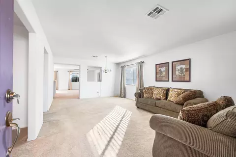 45558 Ruth Ct, Lancaster, CA 93535 photo 3