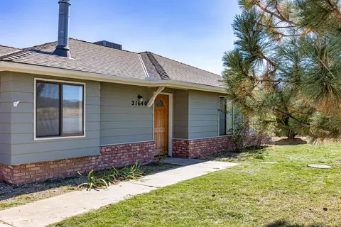 21640 Westwood Blvd, Tehachapi, CA 93561 photo 2