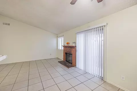 645 Ivesbrook St E, Lancaster, CA 93535 photo 19