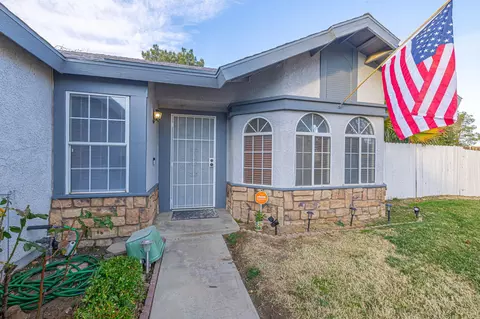 645 Ivesbrook St E, Lancaster, CA 93535 photo 14