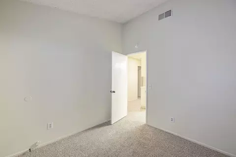 645 Ivesbrook St E, Lancaster, CA 93535 photo 31