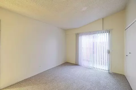 645 Ivesbrook St E, Lancaster, CA 93535 photo 24