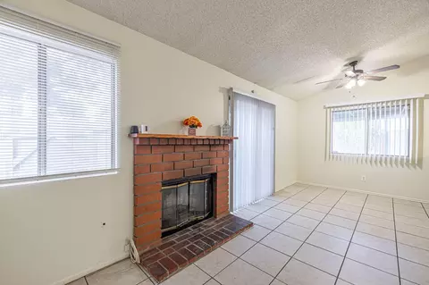 645 Ivesbrook St E, Lancaster, CA 93535 photo 18