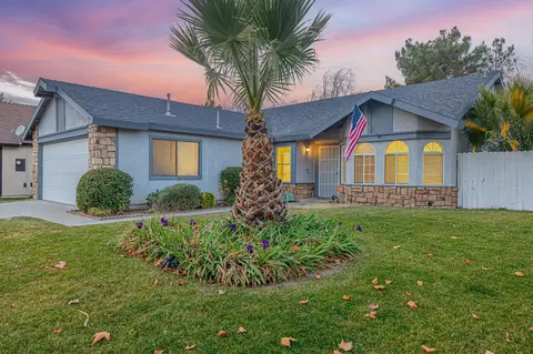 645 Ivesbrook St E, Lancaster, CA 93535