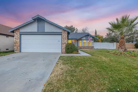 645 Ivesbrook St E, Lancaster, CA 93535 photo 8