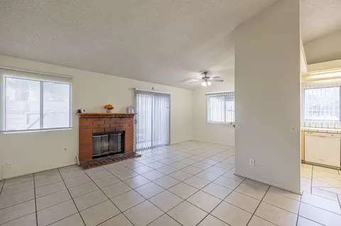645 Ivesbrook St E, Lancaster, CA 93535 photo 5
