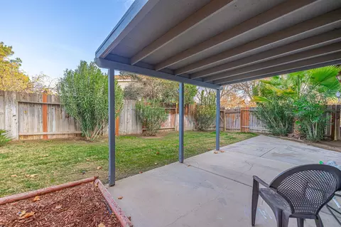 645 Ivesbrook St E, Lancaster, CA 93535 photo 40