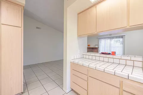 645 Ivesbrook St E, Lancaster, CA 93535 photo 22