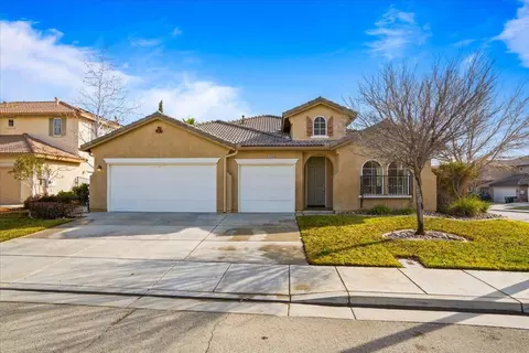 40744 Palmwood Ct, Palmdale, CA 93551