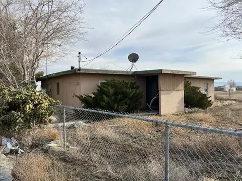 44932 45th St W, Lancaster, CA 93536 photo 2