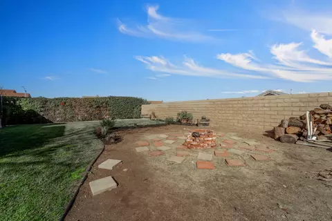 7221 Nightingale Ln, Lancaster, CA 93536 photo 52