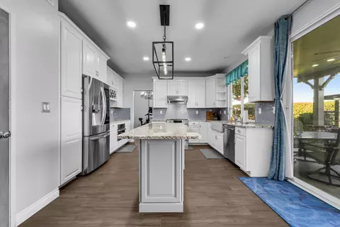 7221 Nightingale Ln, Lancaster, CA 93536 photo 21
