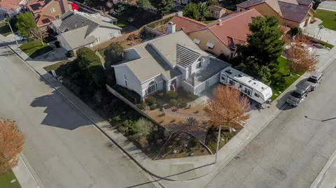 7221 Nightingale Ln, Lancaster, CA 93536 photo 5