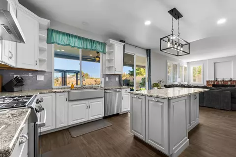 7221 Nightingale Ln, Lancaster, CA 93536 photo 17