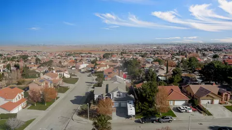 7221 Nightingale Ln, Lancaster, CA 93536 photo 57