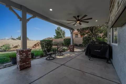 7221 Nightingale Ln, Lancaster, CA 93536 photo 46