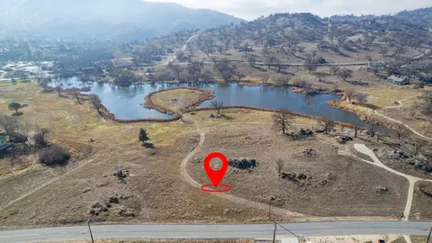 St. Andrews Drive, Tehachapi, CA 93561