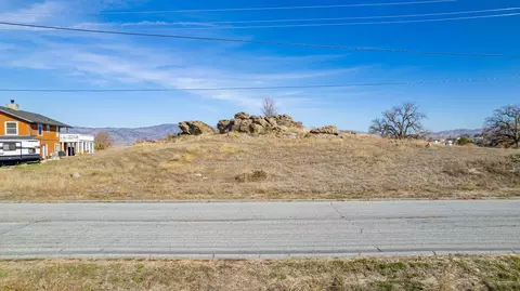 St. Andrews Drive, Tehachapi, CA 93561 photo 9