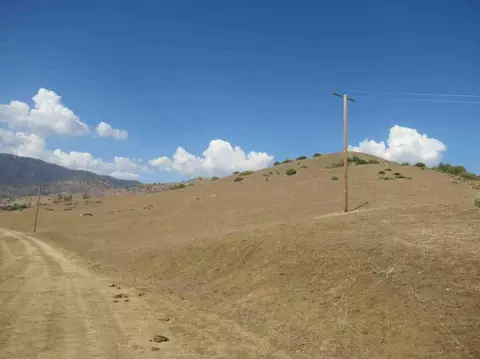 Oak View Lane, Caliente, CA 93518 photo 2