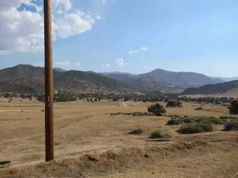 Oak View Lane, Caliente, CA 93518 photo 3