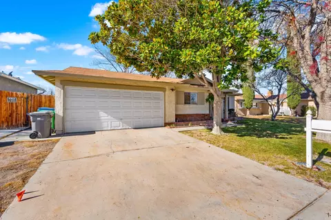 43331 Fanchon Ave, Lancaster, CA 93536 photo 3