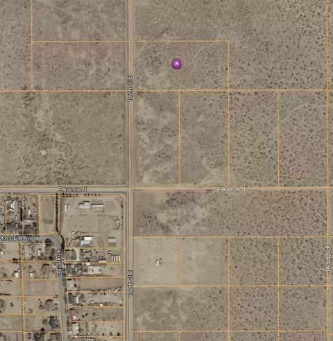 180 Th East M-14, Palmdale, CA 93591