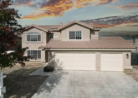 5625 Ave R 12 E, Palmdale, CA 93552