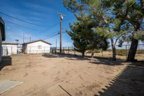 15960 Jean Dr, Mojave, CA 93501 photo 27