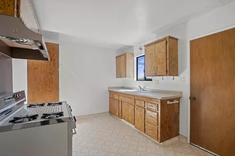 15960 Jean Dr, Mojave, CA 93501 photo 10