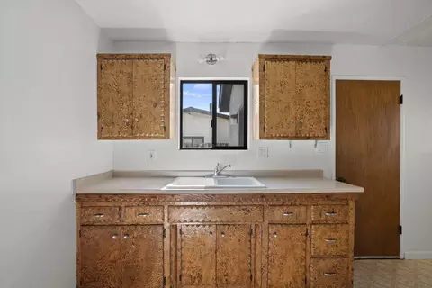 15960 Jean Dr, Mojave, CA 93501 photo 12
