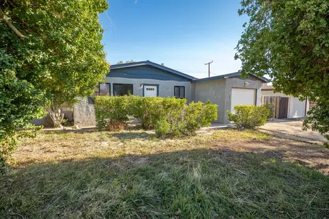 15960 Jean Dr, Mojave, CA 93501 photo 3