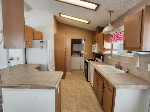 600 S Dennison S #20, Tehachapi, CA 93561 photo 6