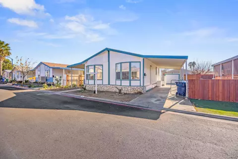 45111 25th St #SPC 94, Lancaster, CA 93535