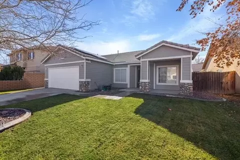 1748 Ave H4, Lancaster, CA 93534