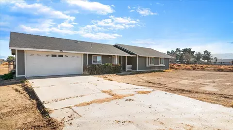 41002 158th St E, Lancaster, CA 93535 photo 2