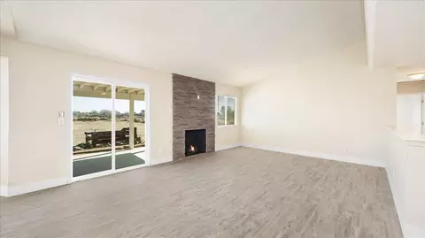 41002 158th St E, Lancaster, CA 93535 photo 5