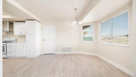 41002 158th St E, Lancaster, CA 93535 photo 9
