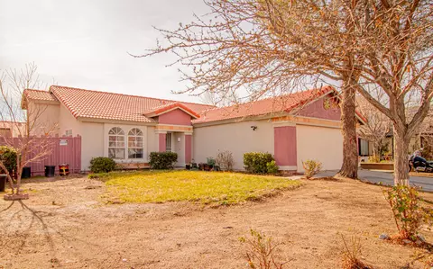 2354 Kettering St E, Lancaster, CA 93535 photo 3
